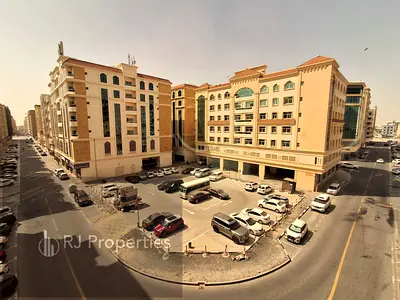 1 BR apartment - spacious - balcony - coverd parking - close to school zone