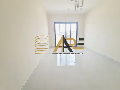 New brand building 1bhk with balcony and wardrobe just 45k sarab community