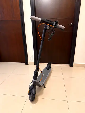 Used Electric Scooter Xiaomi Ninebot E2 Plus – Good Condition, Ready to Ride