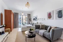 Stunning Modern Studio in The Crescent, IMPZ | Mid - Term, Monthly &amp; Weekley Stays | All Bills I