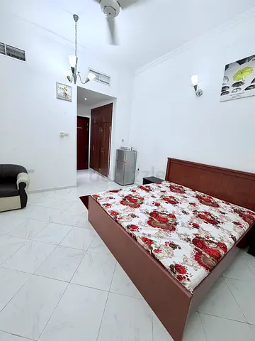 Reday To move Room available Near to Sharaf dg metro station exit 4