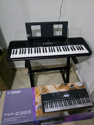 Yamaha PSR-E333 61-Key Portable Keyboard with Stand,notes label and Box