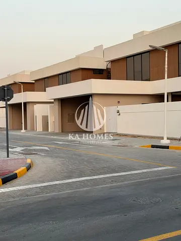 🏡 فيلا مستقلة جاهزة للسكن | قرب المدارس والجامعات | موقع مثالي للعائلات