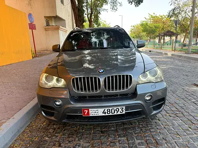 Excellent Condition-Lady Driven-Clean Car-Registration Included