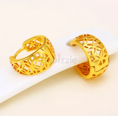 Non tarnish 18k gold plated earring