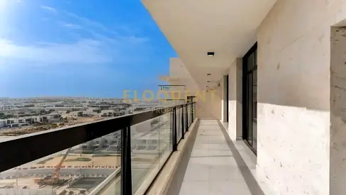 Mid Floor Living | Chiller Free | Pet Friendly