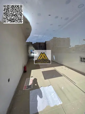 محل تجاري للإيجار في الروضة عجمان على شارع الشيخ عمار مباشرة بمساحة 360 قدم وموقع استراتيجي بجوار جسر الروضة بحركة عالية مناسب لجميع الأنشطة