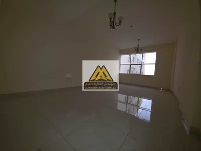 استوديو للإيجار في الحميدية 1 عجمان | مساحة كبيرة جدًا | مطبخ شبه منفصل | شارع الجامعة | موقع مميز