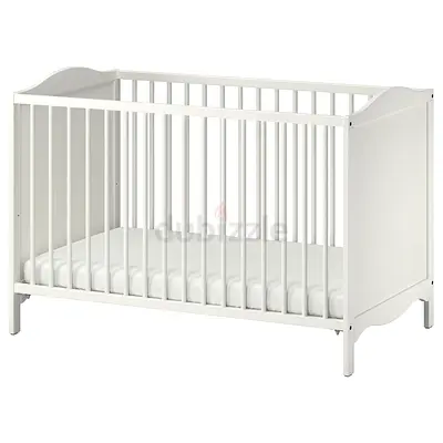 Ikea White Wooden Baby Crib / Convertible Cot in Good Condition