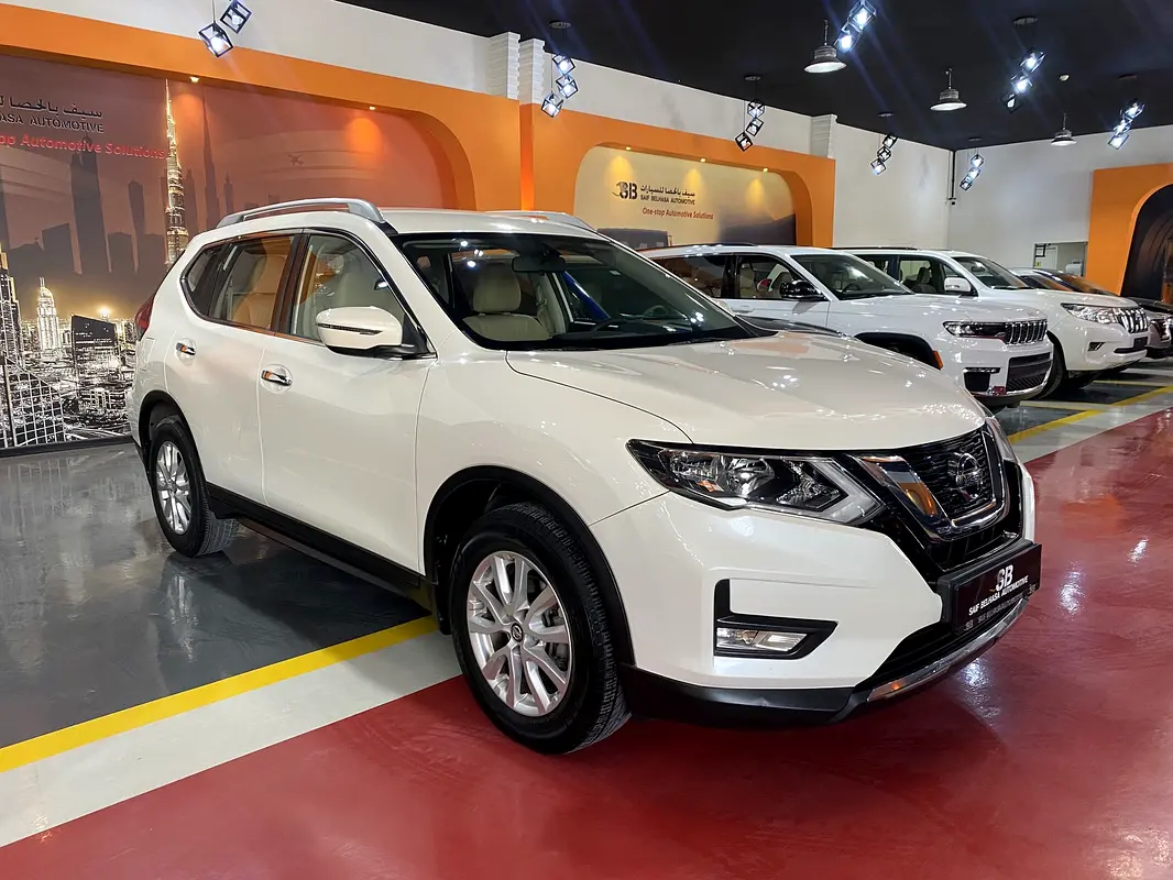 Nissan X-Trail 2022 — photo 1 of 14