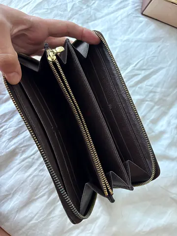 Zippy Louis Vuitton wallet