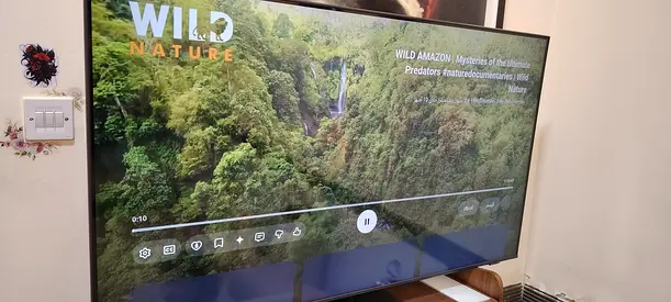 شاشة سامسونج 55 بوصة QLED 4K للبيع – حالة ممتازة