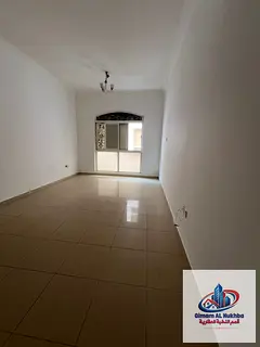 Large studio in Al Qulaya, central AC and gas, 6 flexible payments, first-line Corniche location, cl