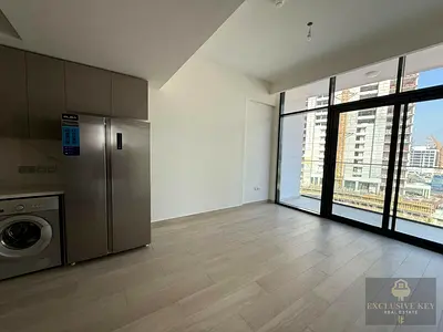 🏡 3 Bedroom Apartment for Sale in Azizi Riviera