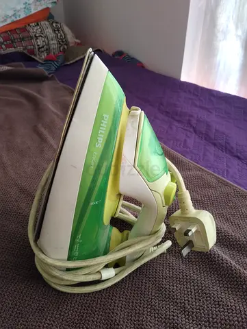 Philips 2000-watts Steam Iron