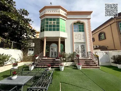 فرصه للسكن وبسعر لقطة فيلا للبيع الروضة 2   بمواقع مميزة