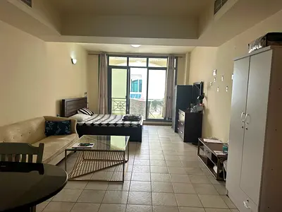 Sharing Accommodation Available – Oud Metha (Executive Female Only)