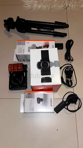 Sony zve10 bundle + accessories