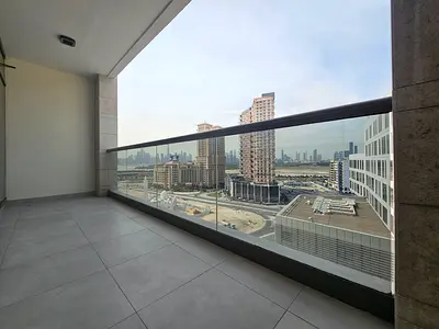 HUGE 1BHK | BASKETBALL- TENNIS COURTYARD | ALL AMENITIES