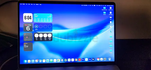 Macbook Pro Late 2019 16 inch , 8 Core- i9, 32GB RAM, 512 SSD, Touch bar