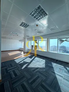 PREMIUM SEA VIEW OFFICE | FULLY PARTITIONED | READY TO MOVE | PRIME BUSINESS LOCATION