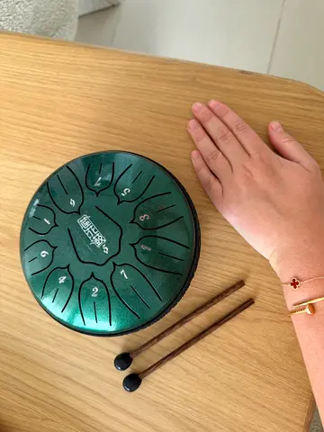 11 8-Note Steel Tongue Drum with Mallets - Green