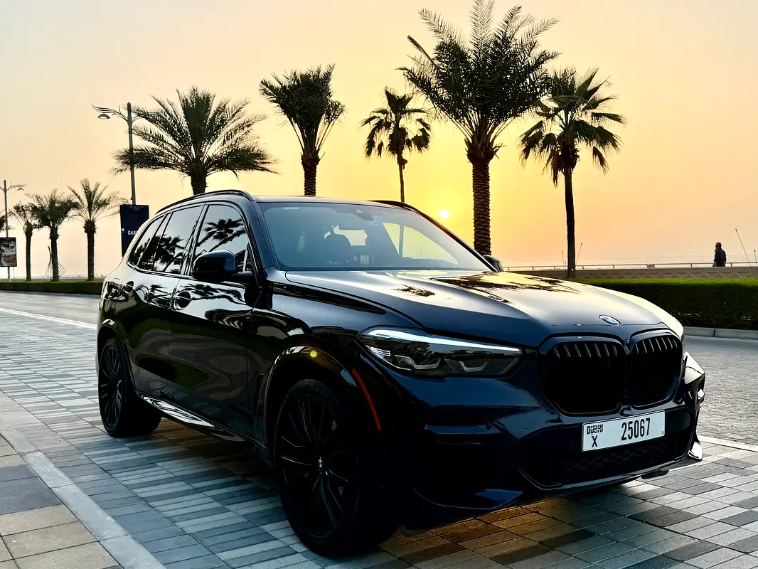BMW X5 2023 — photo 1 of 19