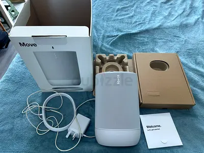 Sonos move White Smart Speaker (Alexa/Google compatible) - Good condition