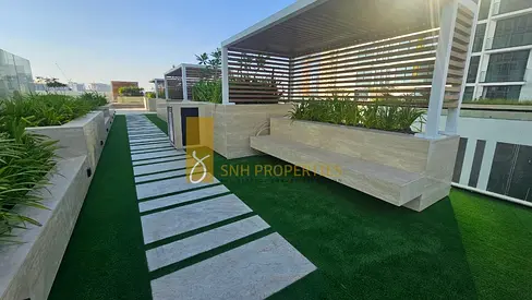 HIGH FLOOR | PRIVATE POOL | READY TO MOVE IN