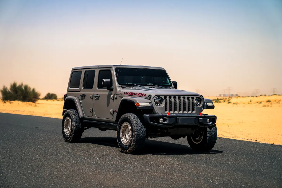 Jeep Wrangler Unlimited 2022 — photo 1 of 20