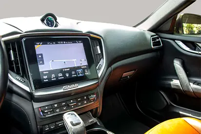 صورة مصغرة 16 لـ 2019 Maserati GHIBLI
