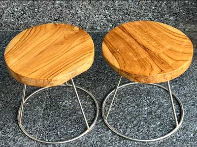 Beautiful Live edge round table- side tables- Brand New