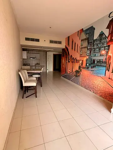 PRIME LOCATION | UNFURNISHED | VACANT