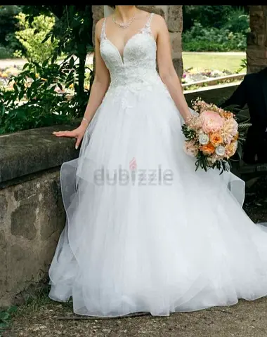 White A-line Lace Bodice Wedding Dress with Tulle Skirt