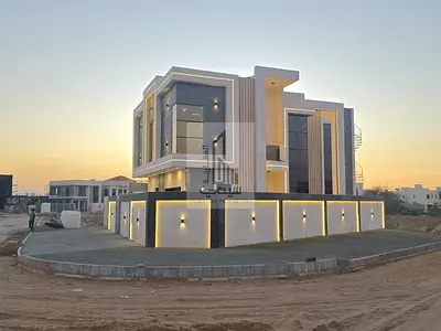 🔥 فيلا مودرن فاخرة للبيع 🔥  تملك حر لكل الجنسيات مع حق التوريث مدى الحياة! 🏡