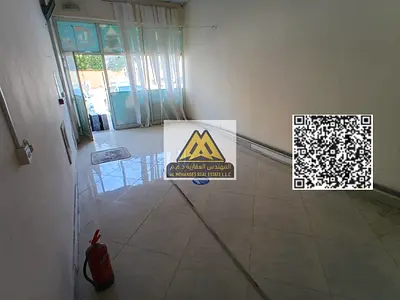 للإيجار السنوي محل في منطقة الروضة 2 عجمان بموقع مناسب وحيوي قريب من المناطق السكنية والخدمات الأساسية مما يجعله خيار جيد لبدء نشاط تجاري صغير أو متوس