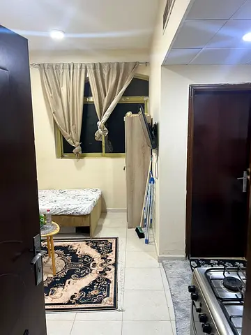 استوديو مفروش للإيجار الشهري في الحميدية قريب من المحكمة وجامعة عجمان شامل الفواتير موقع مميز وقريب من الخدمات