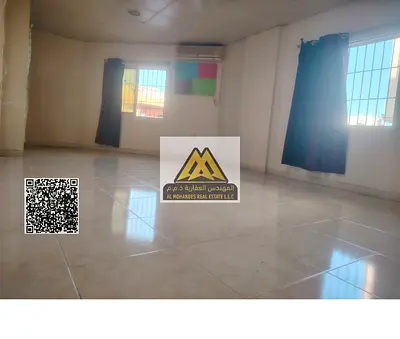 استوديو بالنعيمية 1 عجمان، مساحة كبيرة، مطبخ منفصل، موقع حيوي قريب من الخدمات والمخارج، 18 ألف سنويًا على 4 دفعات، صيانة على المالك.