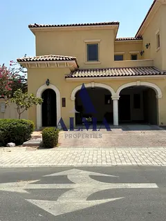 Corner Villa 4BHK + M | Terrace &amp; Balcony | Vacant