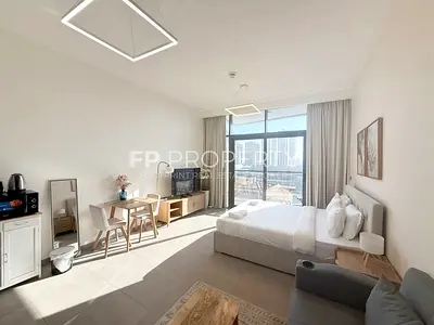 Fully furnished | Modern | Easy location