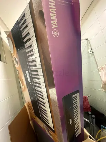 Yahama keyboard PSR-E383