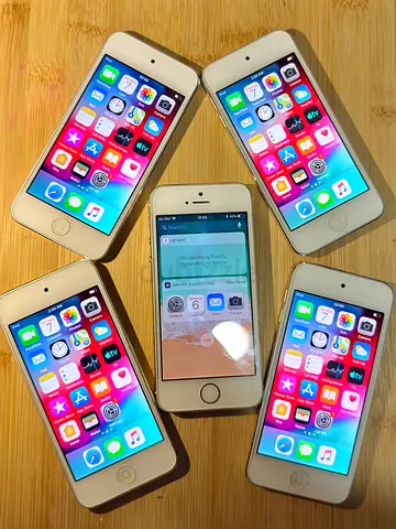 Apple I pod Touch 6Th Gen  5 pcs collection