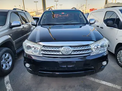 2009 Toyota FORTUNER 照片 3