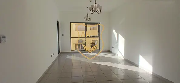 SPACIOUS 1BHK / LUXURY BILDING / FOR FAMILY /WITH FREE PARKING