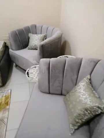 Set of 2 Grey Velvet Accent Armchairs with Cushions