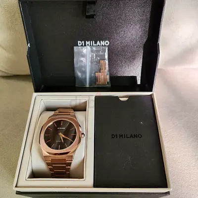 D1 Milano  D1-UTBJ13 Rose Gold Tone Mens Wristwatch with Integrated Bracelet - Quartz