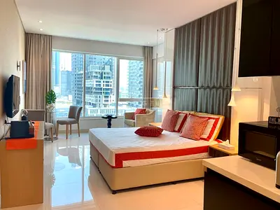 AVAILABLE NOW | PRIME LOCATION | CANAL VIEW