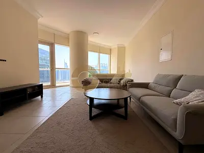 LARGE LAYOUT | UNFURNISHED | COMMUNITY LIVING