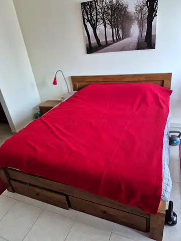 King Sized Bed with Mattress