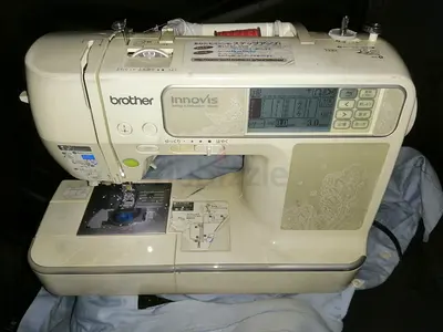 Brother innovis cr1000 sewing machine touch screen memery card option